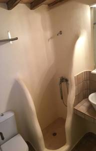 https://bstatic.com/images/hotel/max600/109/109536560.jpg